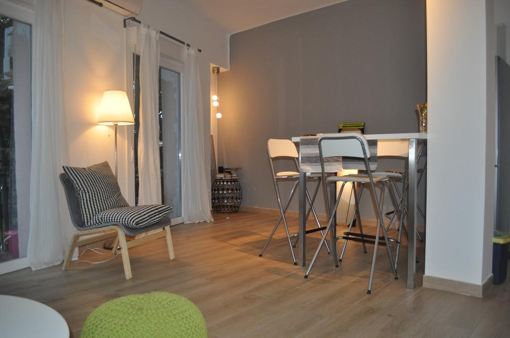 Apartmán Ronda De Segovia Madrid Exteriér fotografie