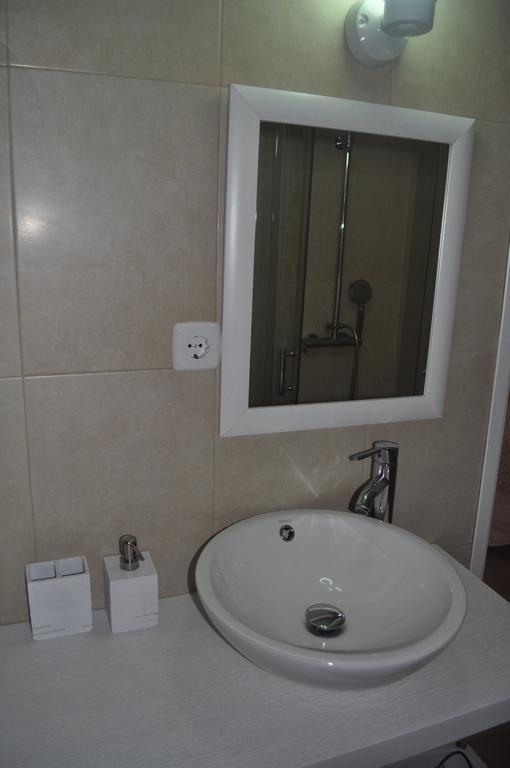 Apartmán Ronda De Segovia Madrid Exteriér fotografie